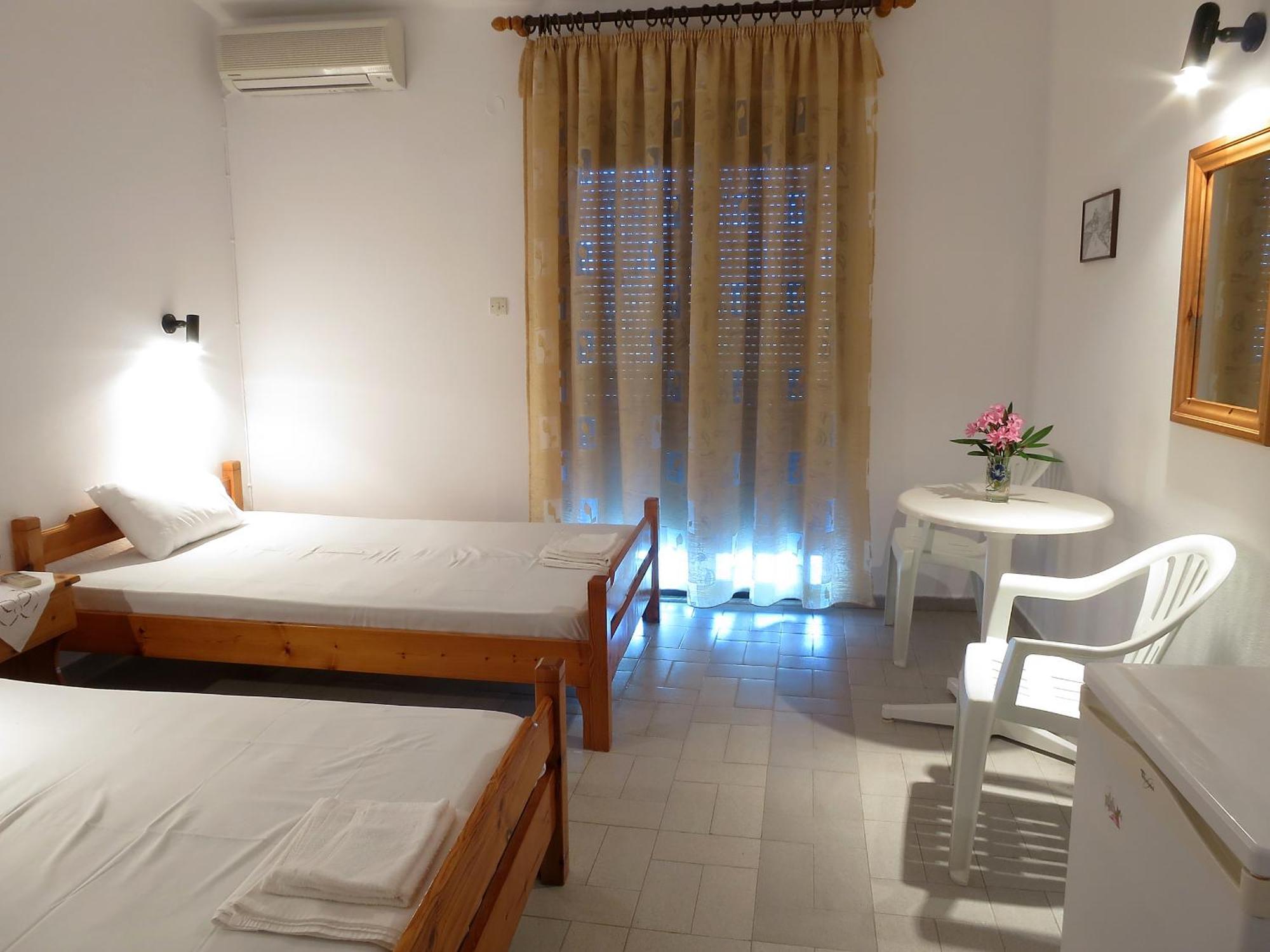 Thanasis Matsas Rooms Kamariotissa Exterior photo